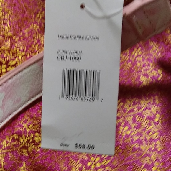 NWT Betsey Johnson Cosmetic Bag Very Roomy - Picture 9 of 12